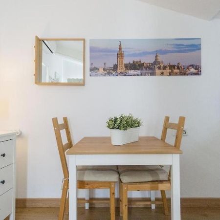 Enjoy The Alfalfa Apartment Sevilla Bagian luar foto